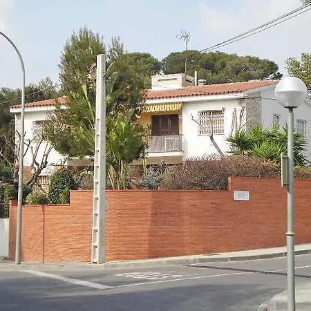 Hotel Mas Baixauli - Three Bedroom Tarragona